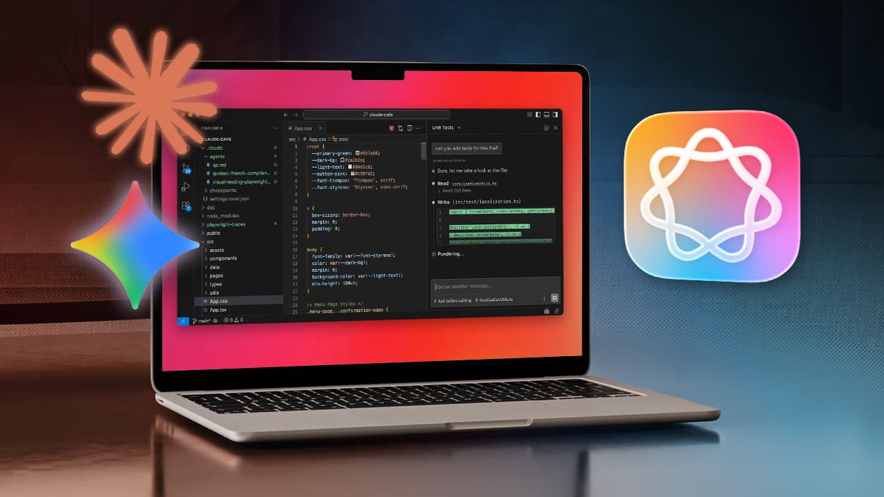 MacBook con Claude en VS Code junto a Gemini y Apple Intelligence, ilustrando el podcast sobre iOS 27 y la WWDC 2026.
